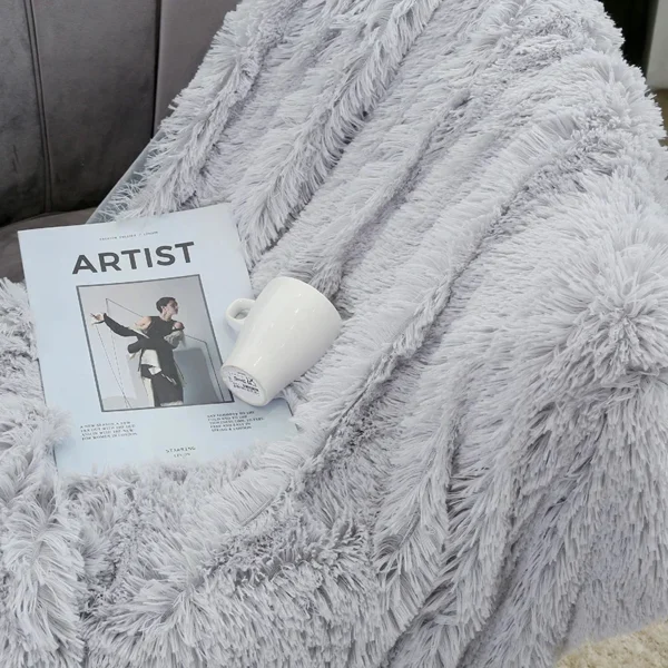 Fluffy Long Plush Throw Blanket Double-sided Bedspread Blanket Shaggy Shawl Blanket for Adults Children - Image 5