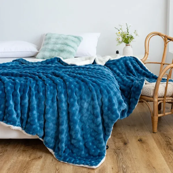 Luxury Velvet Blanket Double-layer Thickened Cover Blanket Sofa Bed Air Conditioning Nap Blanket Solid Color