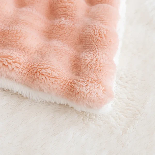 Luxury Velvet Blanket Double-layer Thickened Cover Blanket Sofa Bed Air Conditioning Nap Blanket Solid Color - Image 4